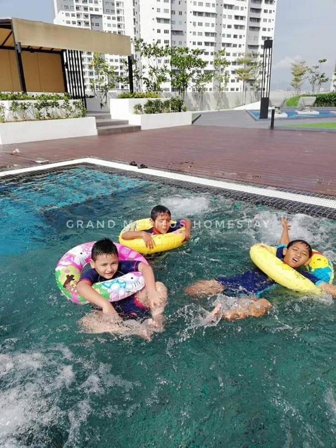 Grand Meritus Homestay @Penang เพราย ภายนอก รูปภาพ